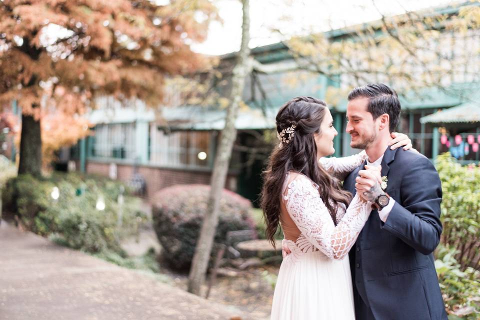 Atlanta bride and groom