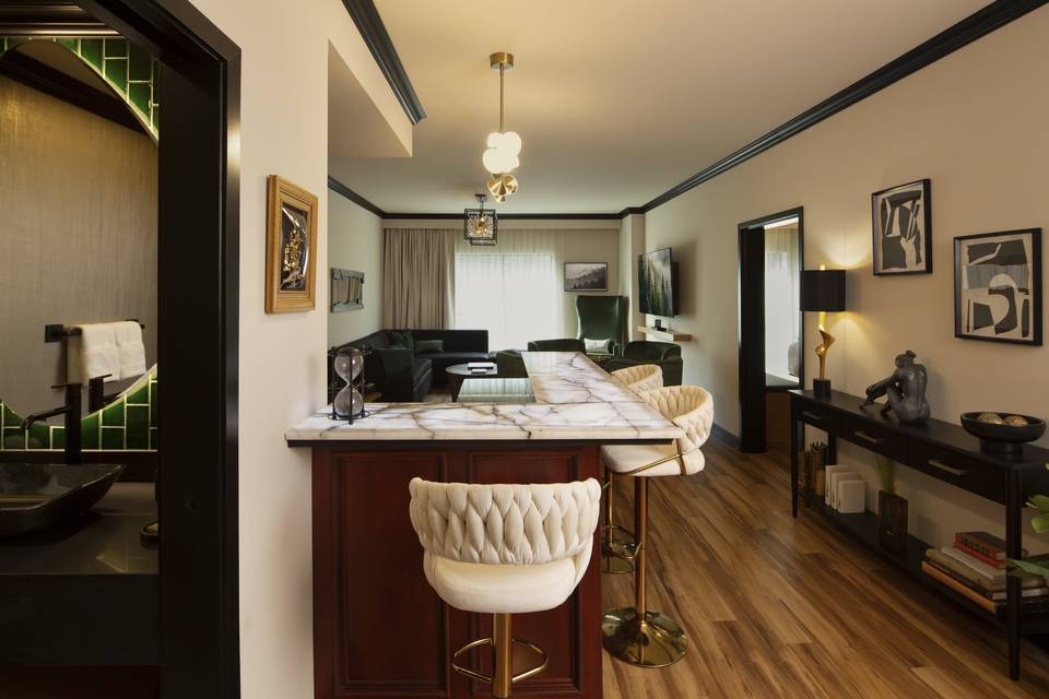 Swiftwater Suite Bar