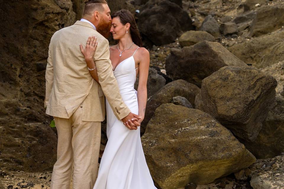 Oahu Wedding Photographer