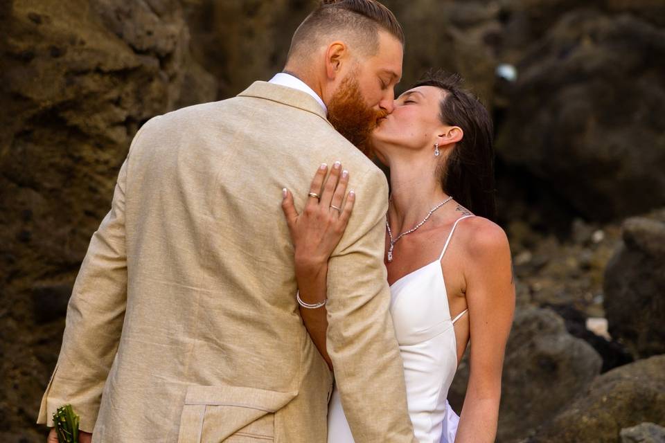 Oahu Wedding Photographer