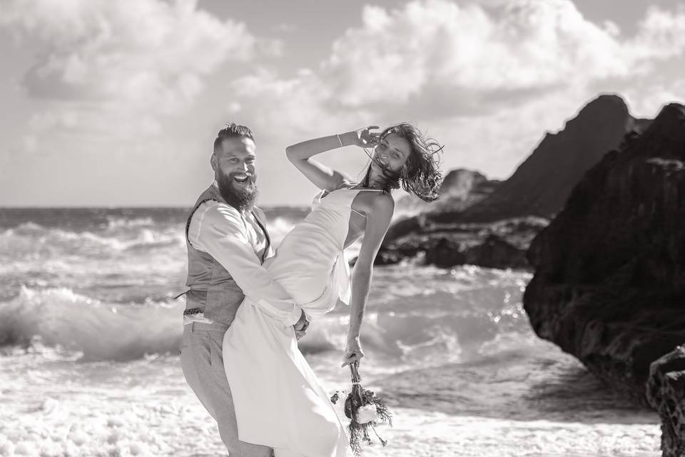 Oahu Wedding Photographer