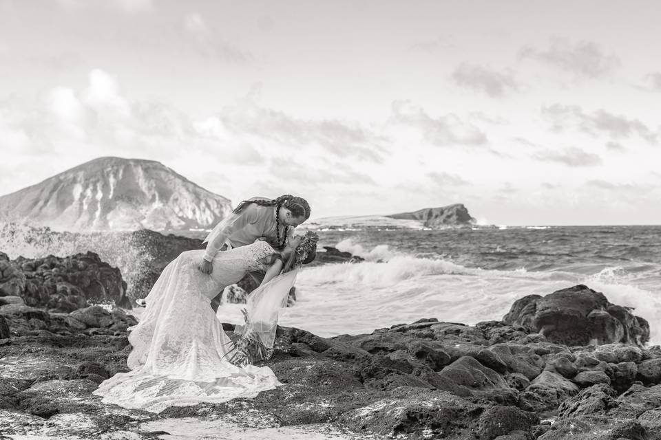 Oahu Wedding Photographer