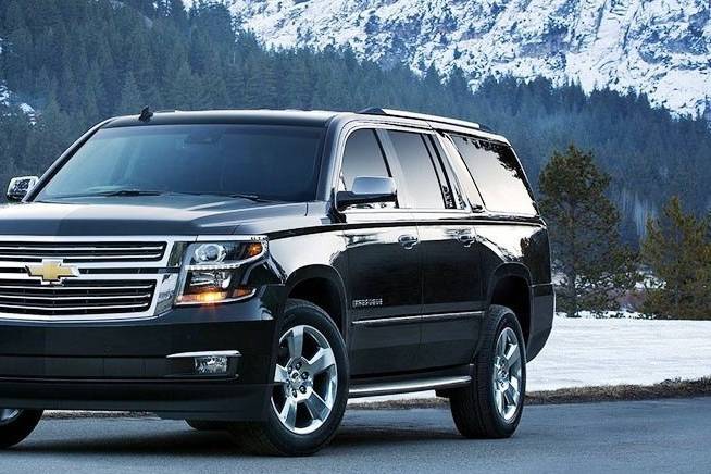 7 Passenger Luxury Suburban and Yukon XLs in our fleet