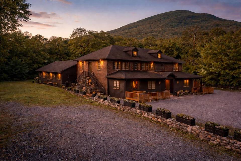 Griffin House