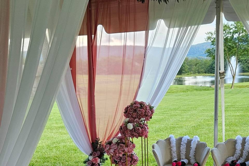 Mandap at Gordon Springs Farm