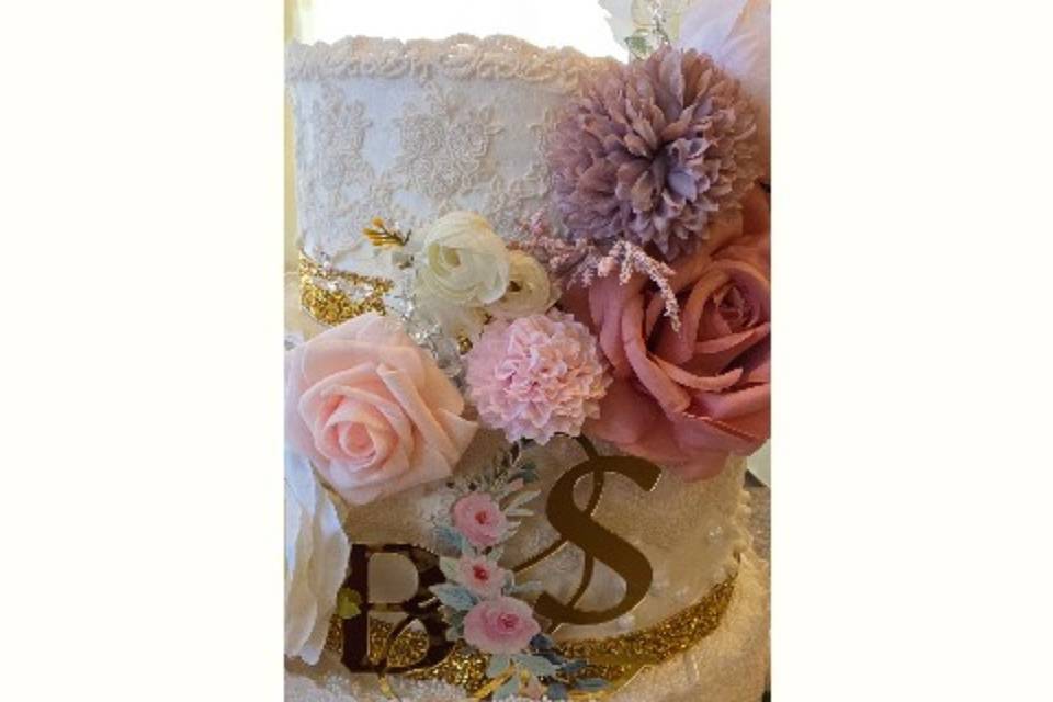 Soft Dusty Rose Wedding Cake