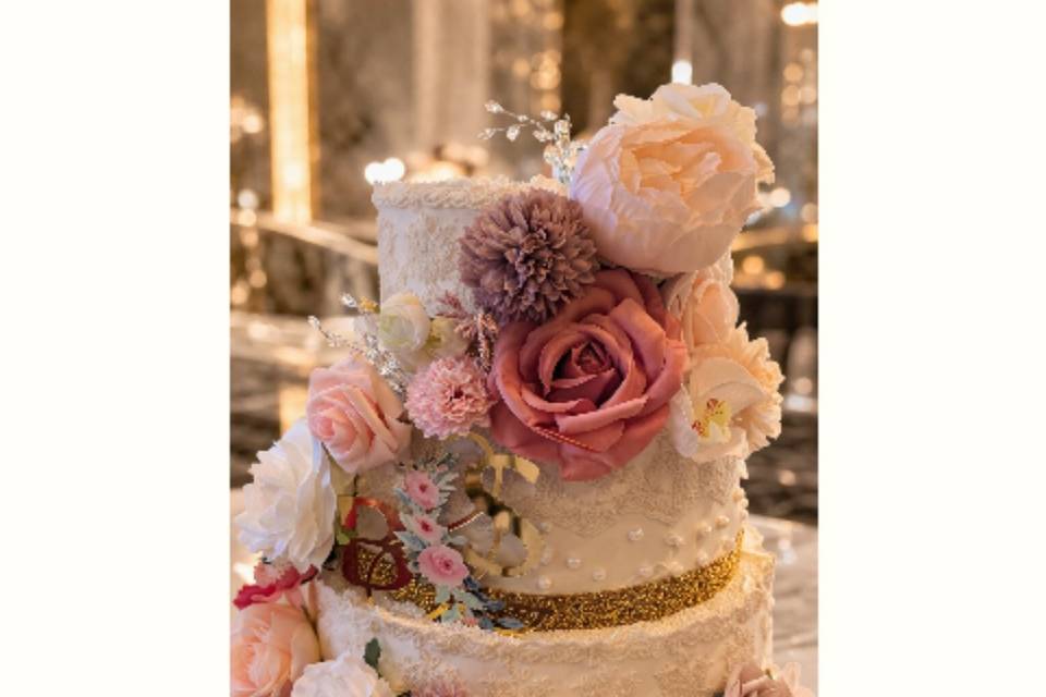 Soft Dusty Rose Wedding Cake