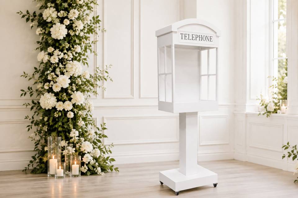 Audio video phone booth