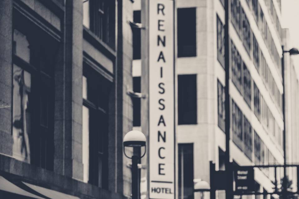 Renaissance Cincinnati Downtown Hotel