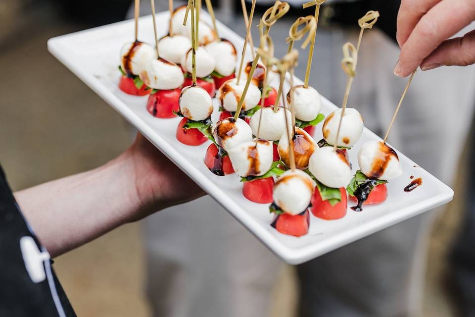 Caprese Pops