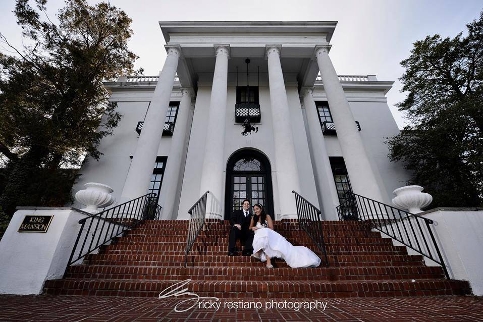 Weddings by Debra Thompson LLC