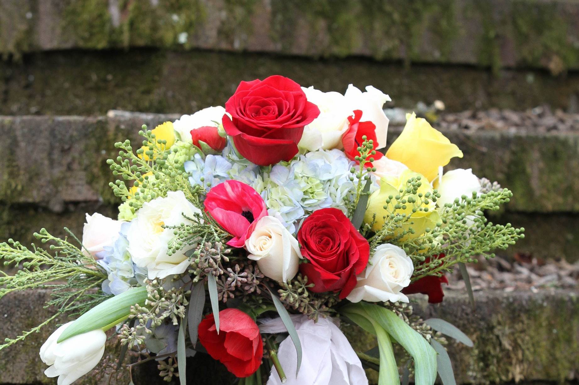 LB Floral - Wedding Florists - Knoxville, TN - WeddingWire