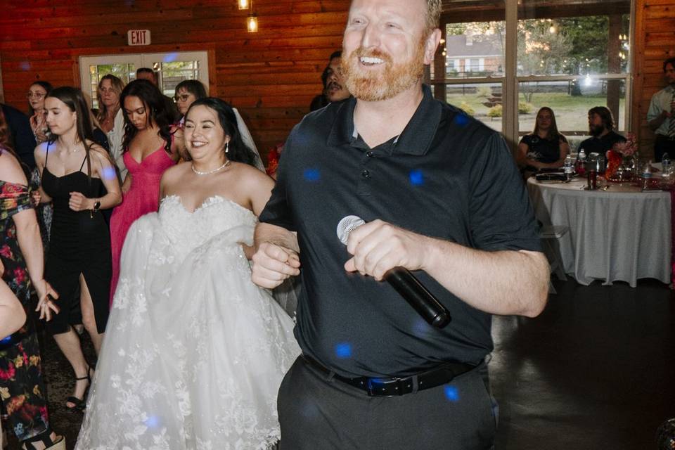 Dancin' Bride!