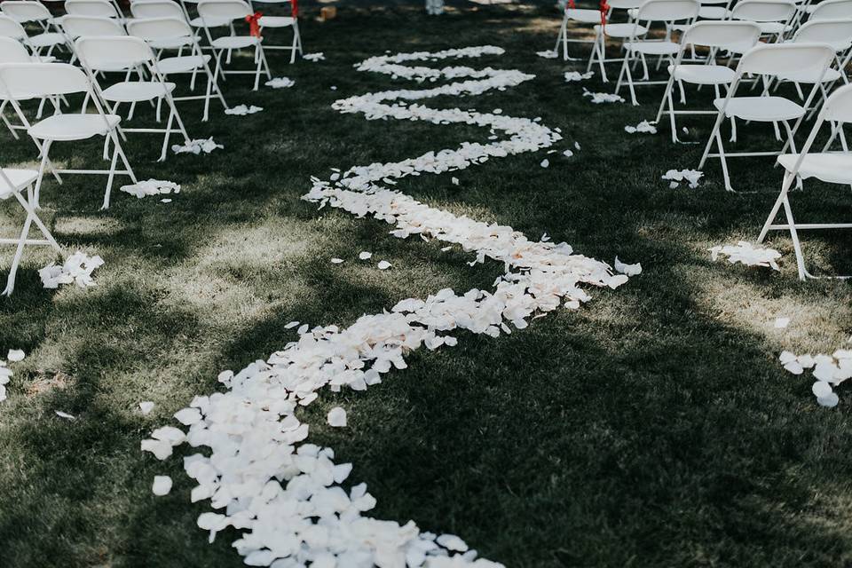 Petals on the aisle