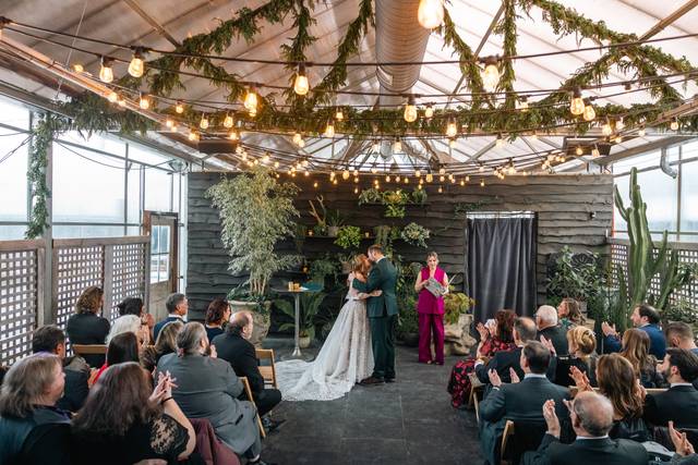 Laura Taylor Weddings LLC