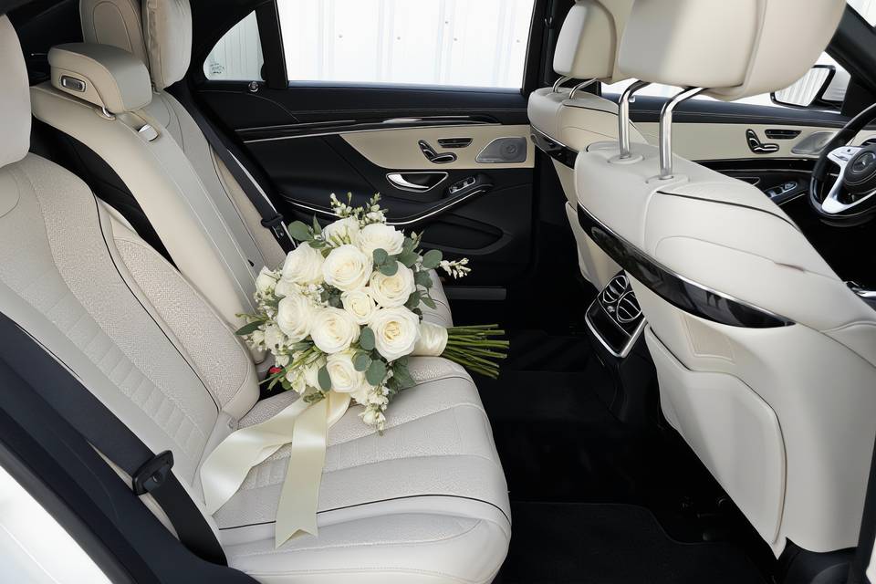 Mercedes-Benz S560 interior