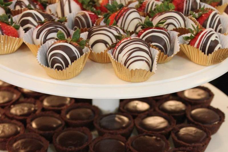 Desserts by Regina