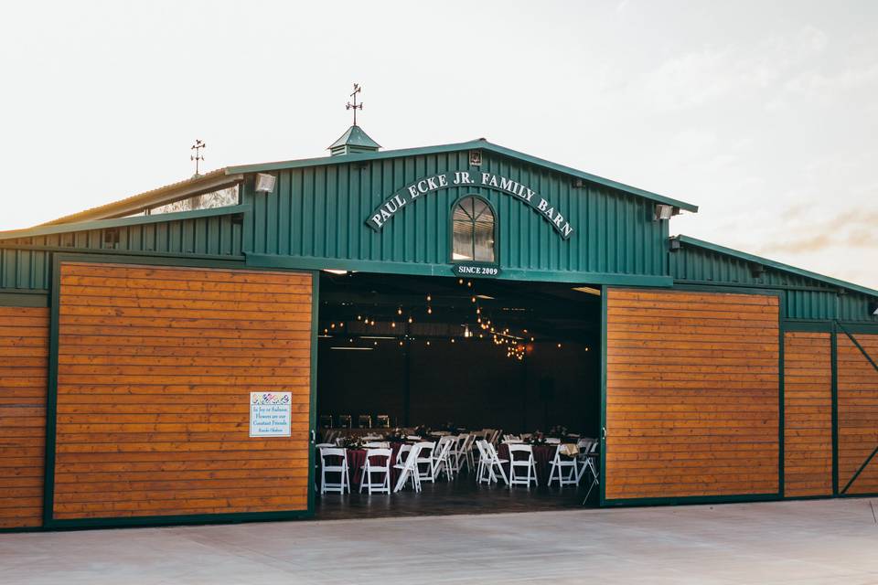 Paul Ecke Jr. Barn| VacayPhoto