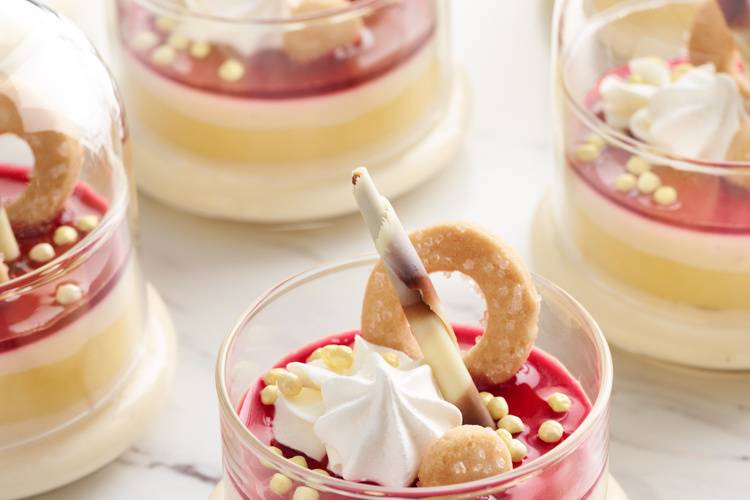 Honey pannacotta