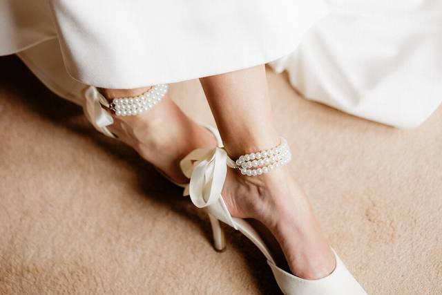 Bridal Getting Ready Moment