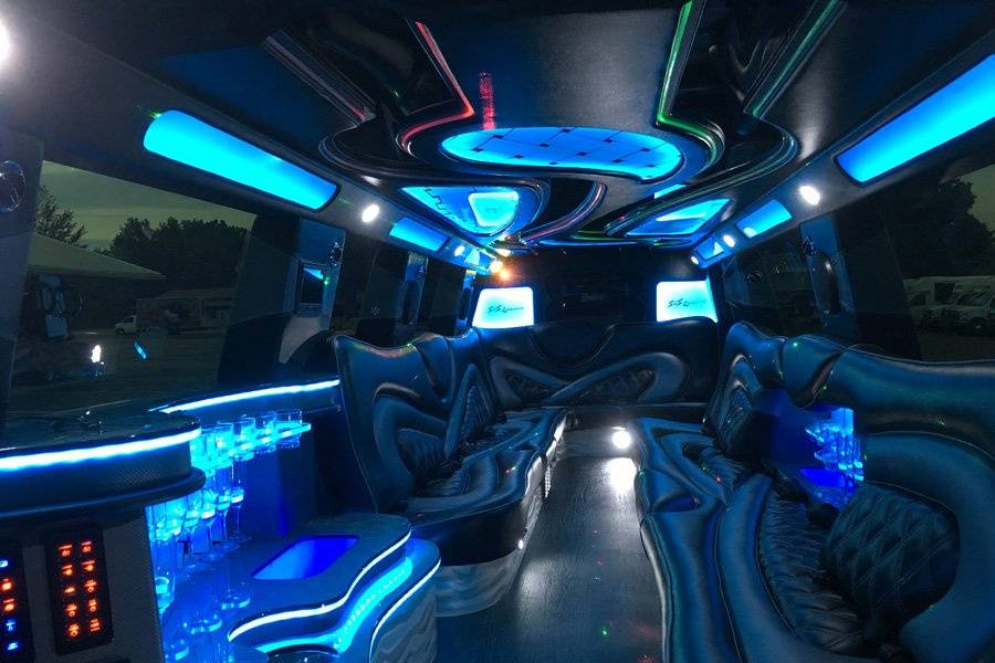 Escalade interior