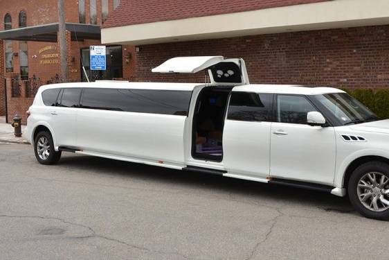 Escalade limo