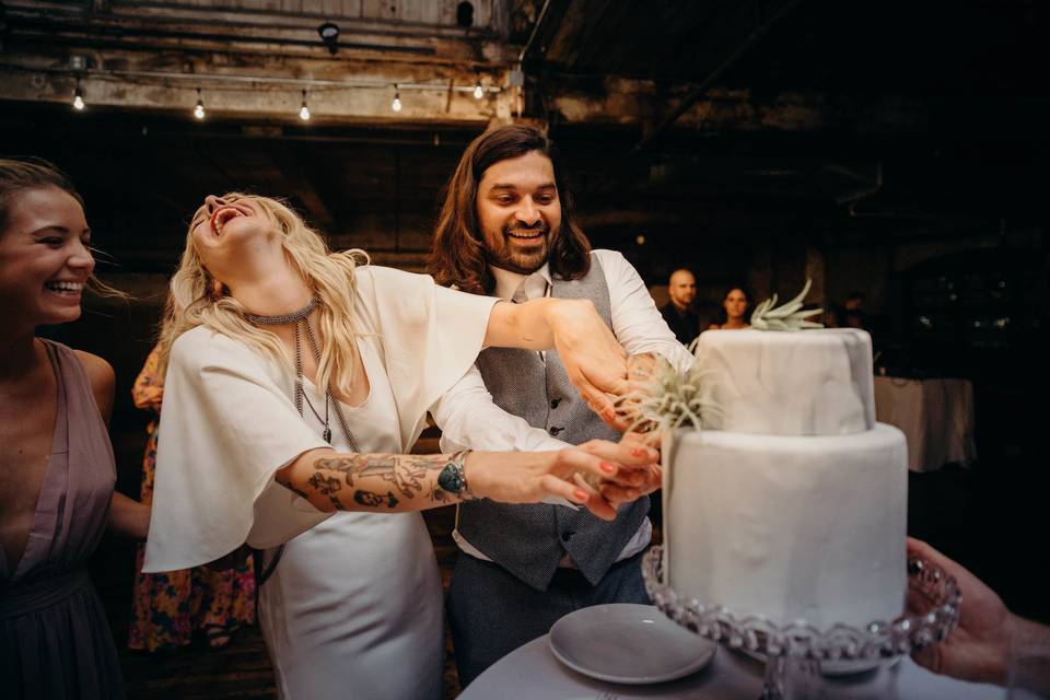 Cake cutting