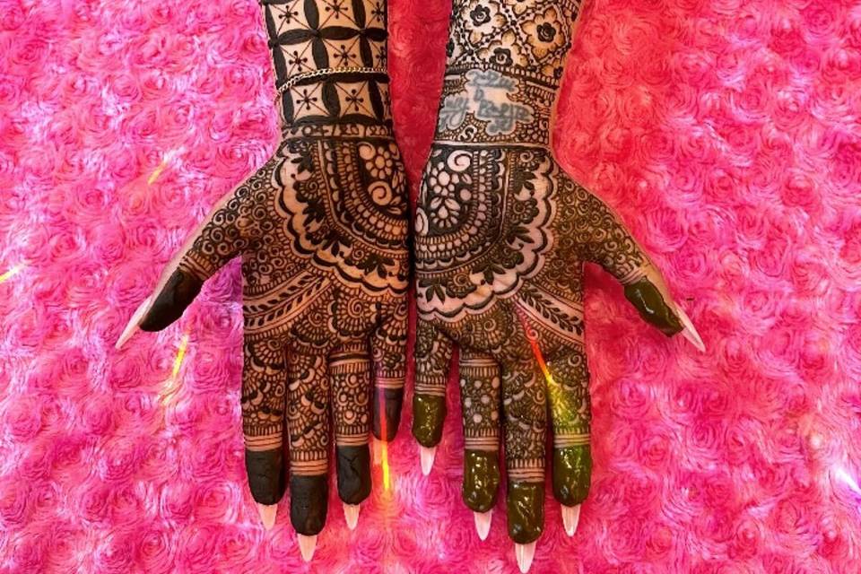 Love Aum Henna Creation