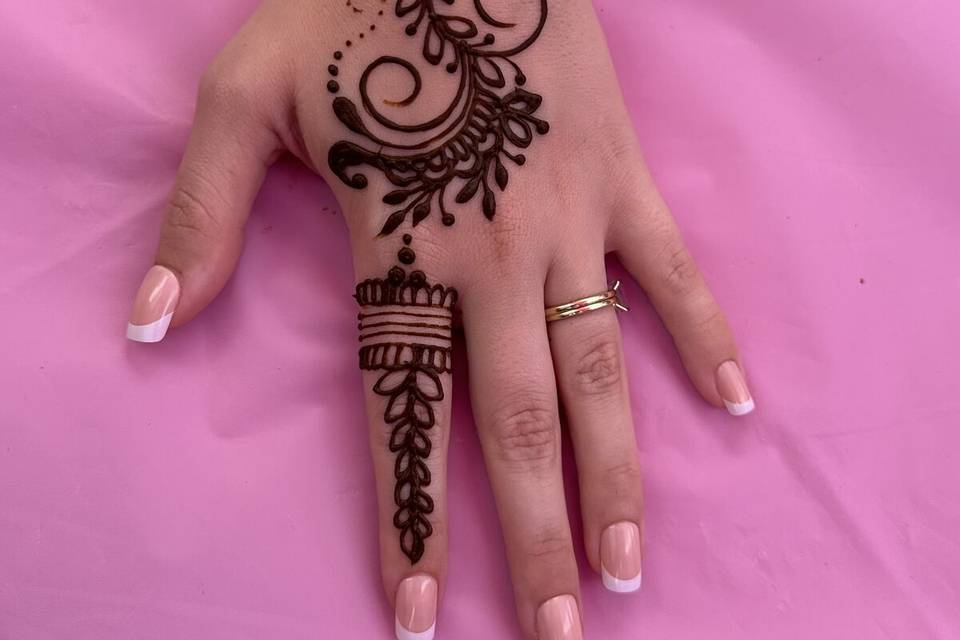 Love Aum Henna Creation