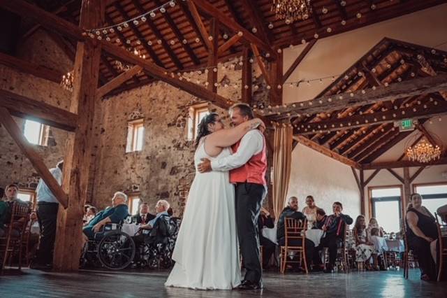 Love the first dance!