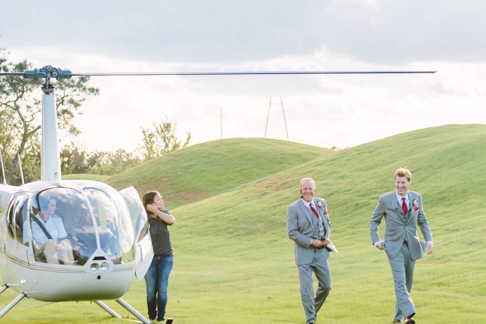 Infinity arch ceremony