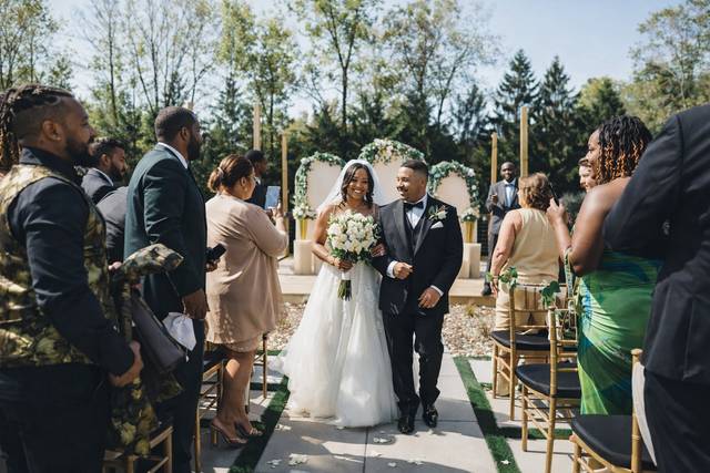 Beautiful outdoor ceremony