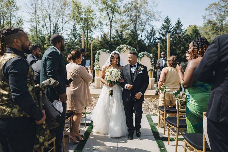 Beautiful outdoor ceremony