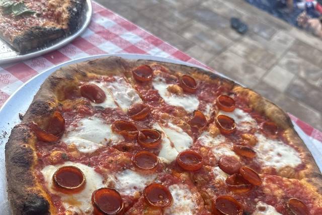 Pepperoni pizza