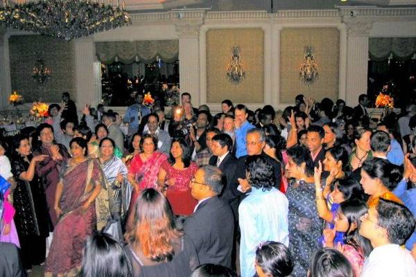 600 guests @ Indian Wedding.I'm moving some big crowds as well as small and intimate.Garden City Hotel Ballroom,Long Island