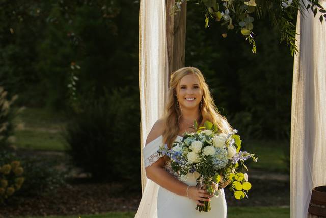 Saving Grace Photography & Des