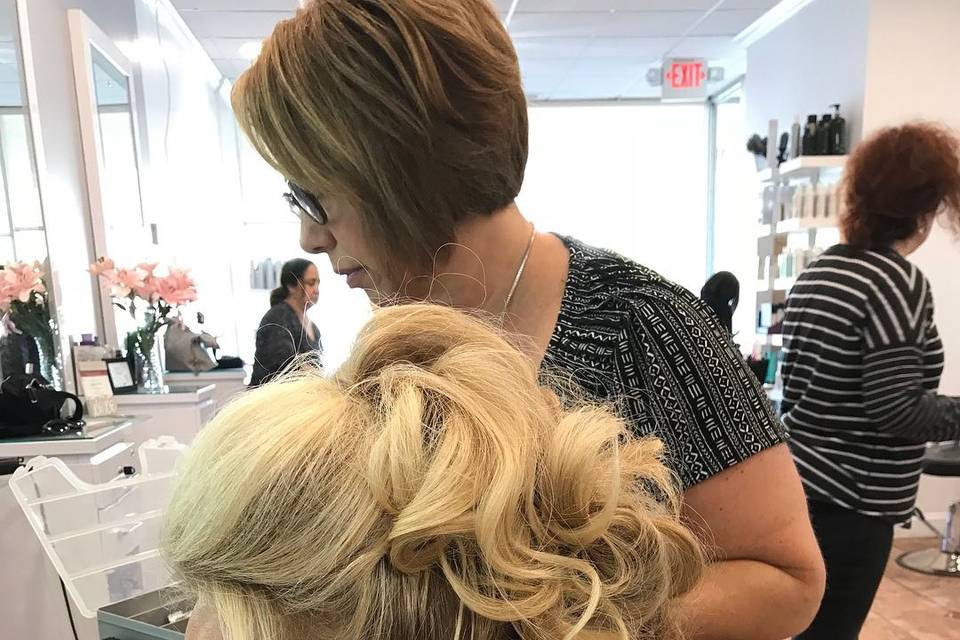 LM SALON