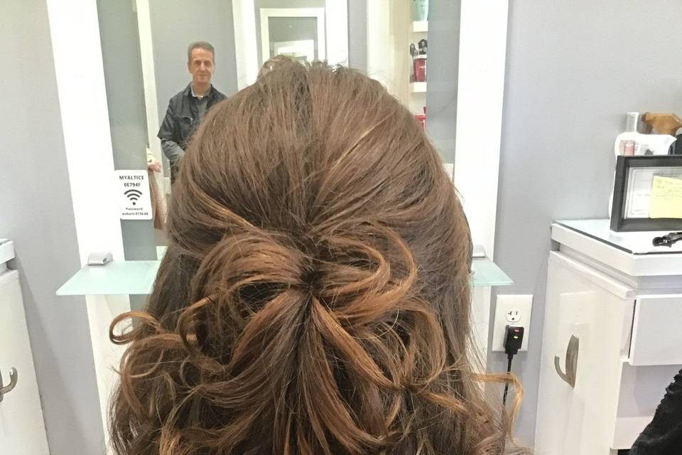 LM SALON