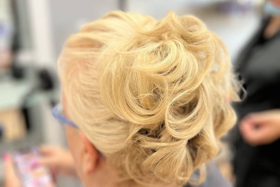 LM SALON