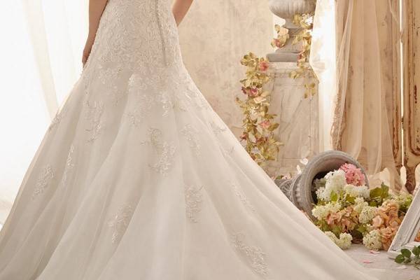 Alessa's Bridal