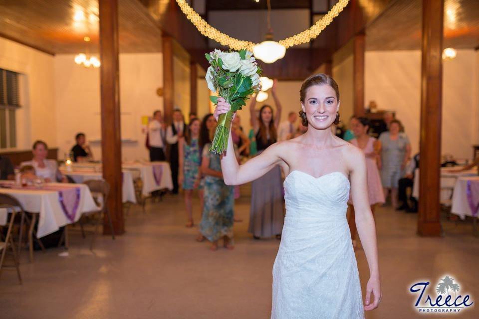 Bouquet toss