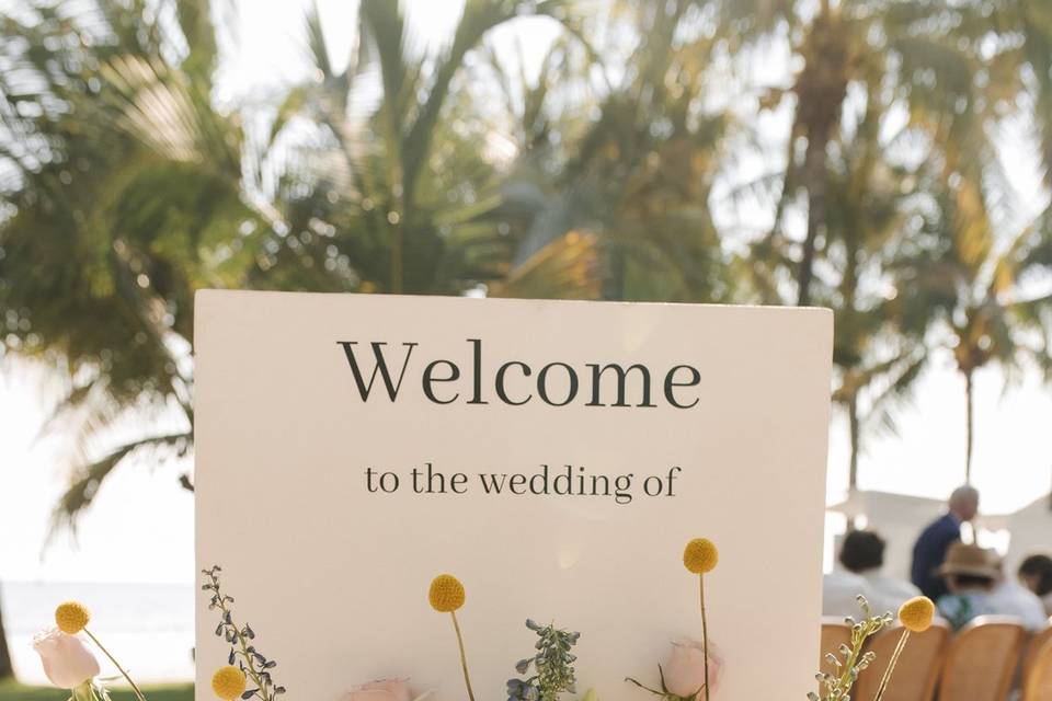 Welcome sign