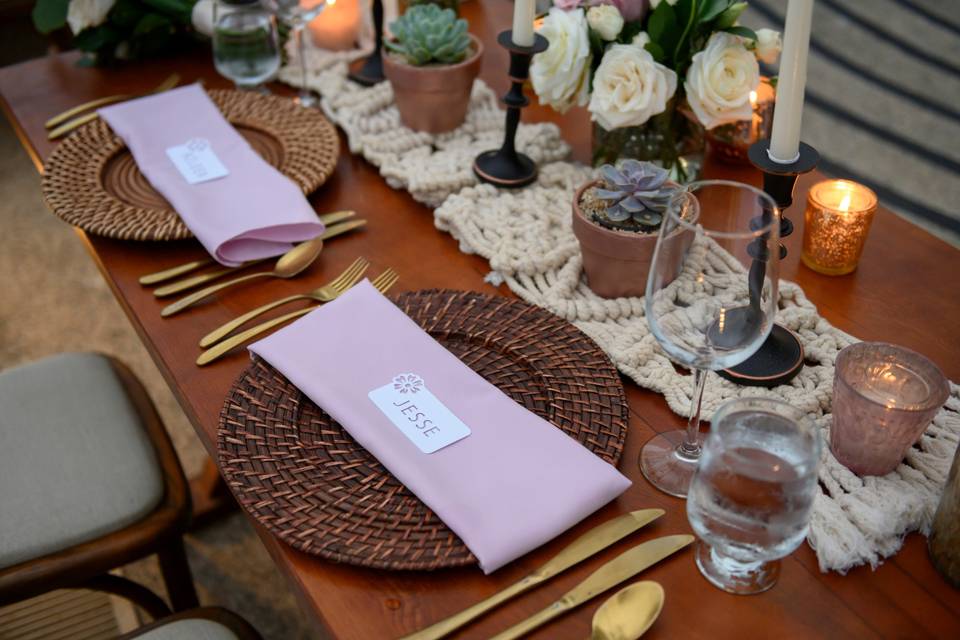 Romantic tablescape