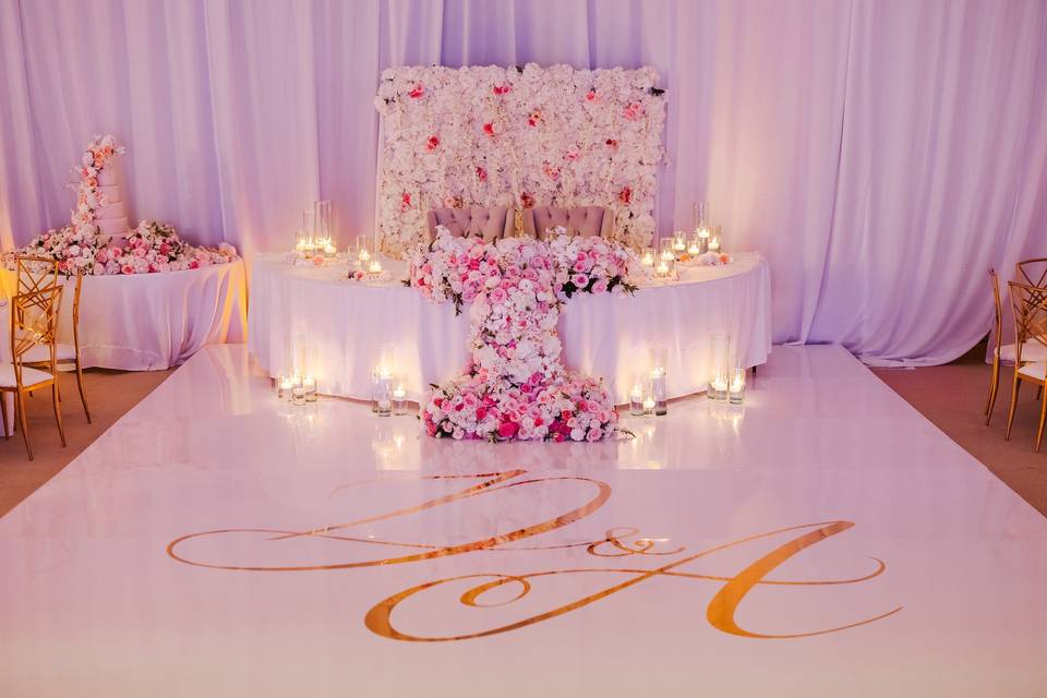 Sweetheart table