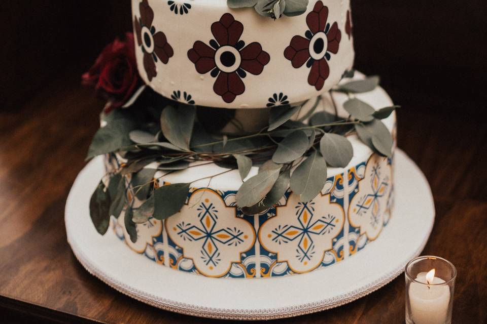 Beautiful talavera cake decor