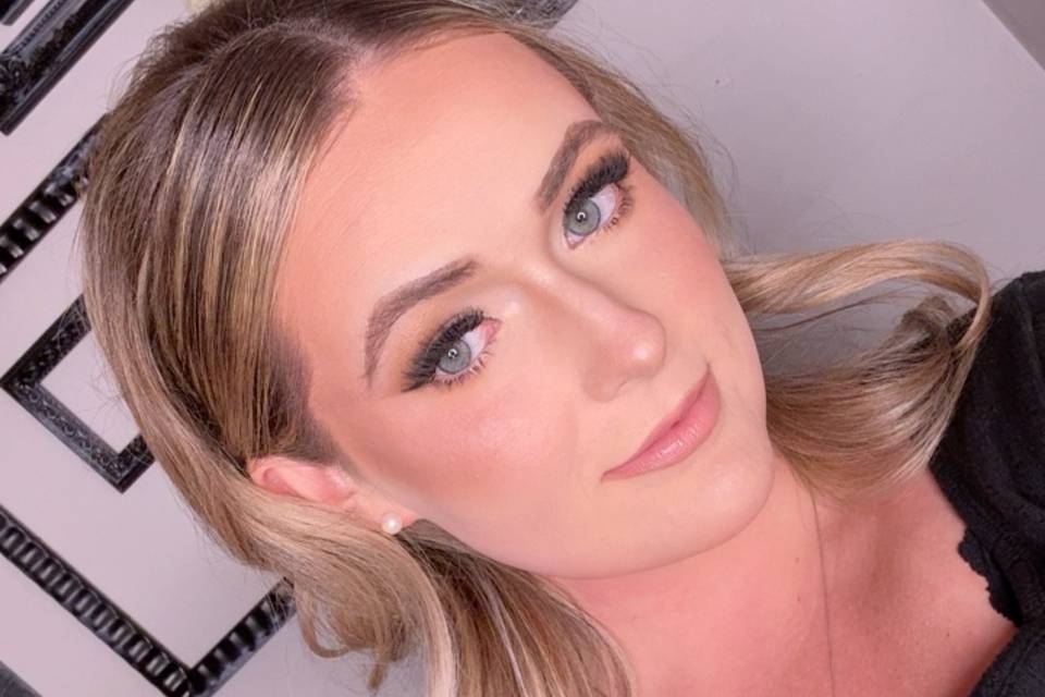 Bridal hair and makeup