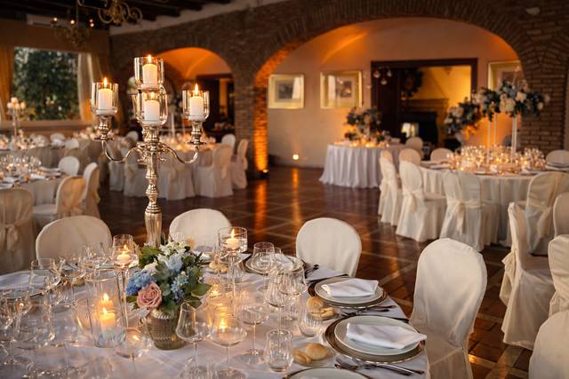 Inside dinner