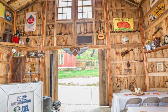 Crooked River Farm Weddings LLC