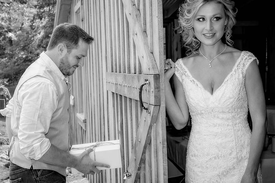 Couple's portraitPhoto by Crooked River Farm Photography LLC