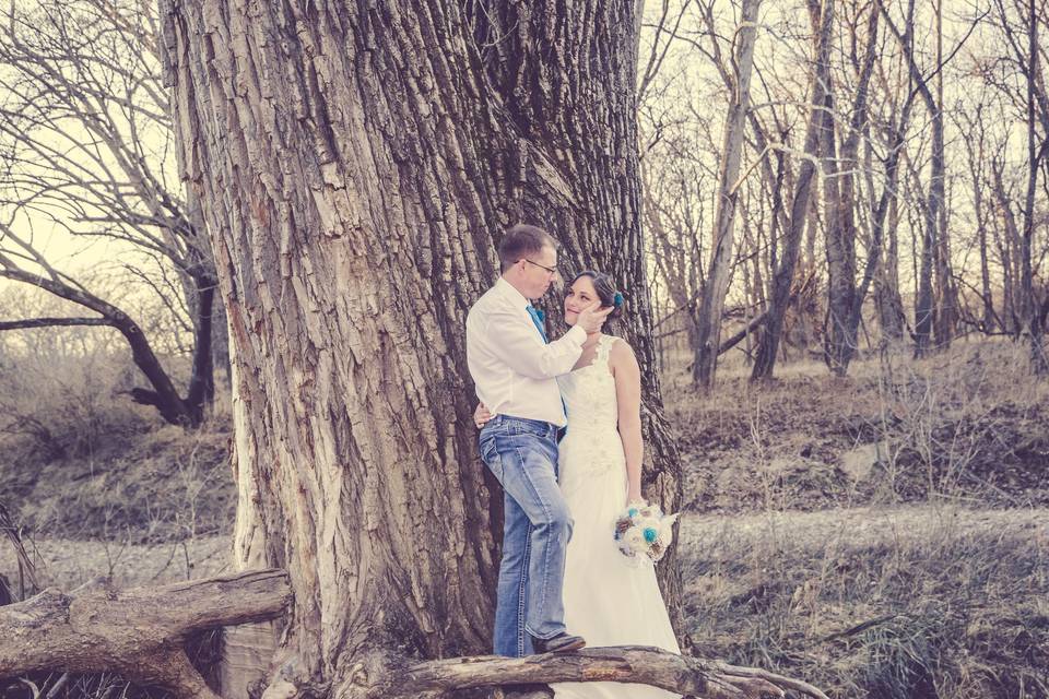 Couples portraitPhoto by Crooked River Farm Photography LLC